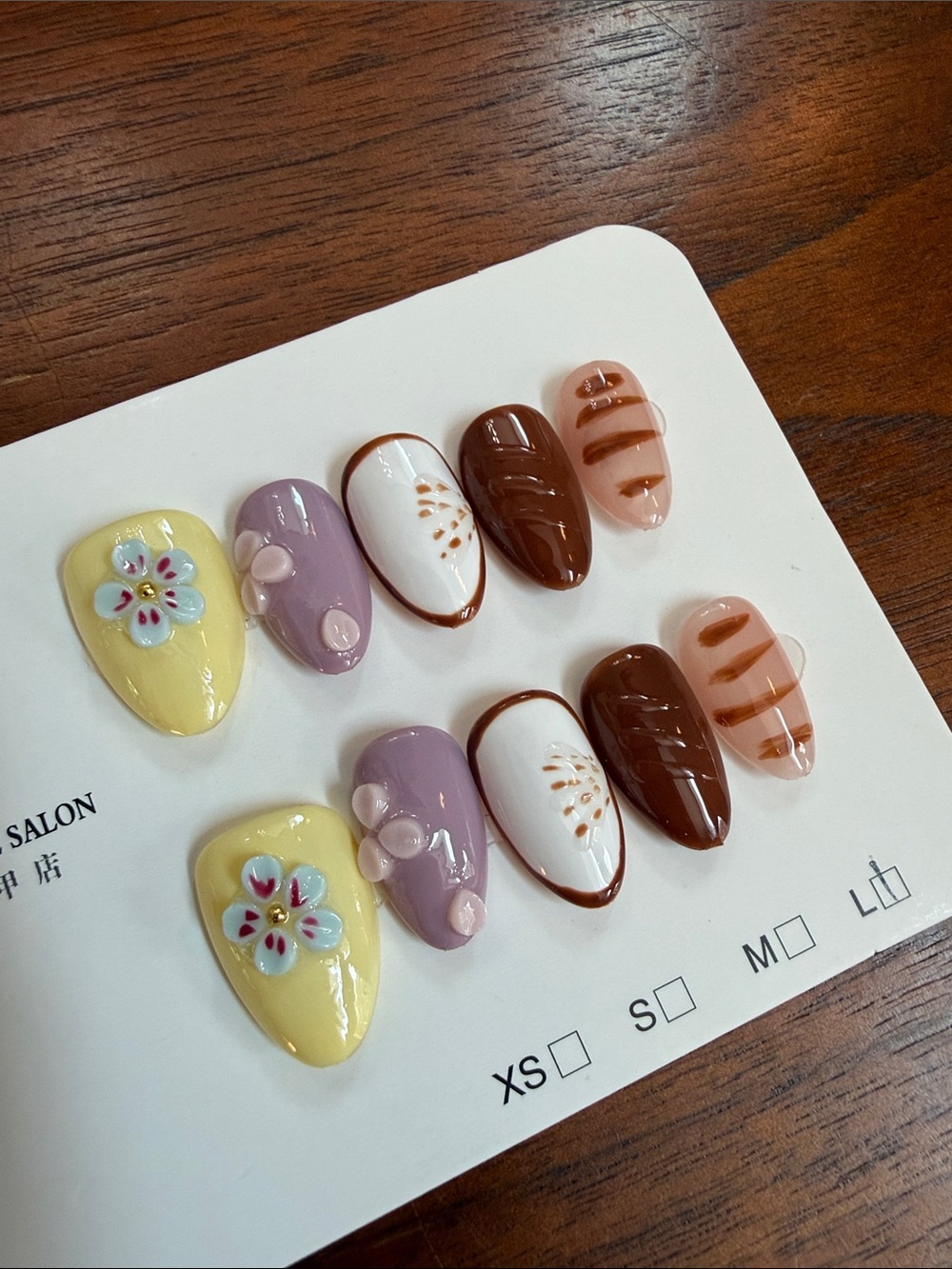 Cute Floral & Neutral Press-On Nail Set - Tropical short almond large